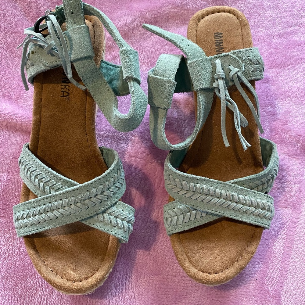 Minnetonka wedges